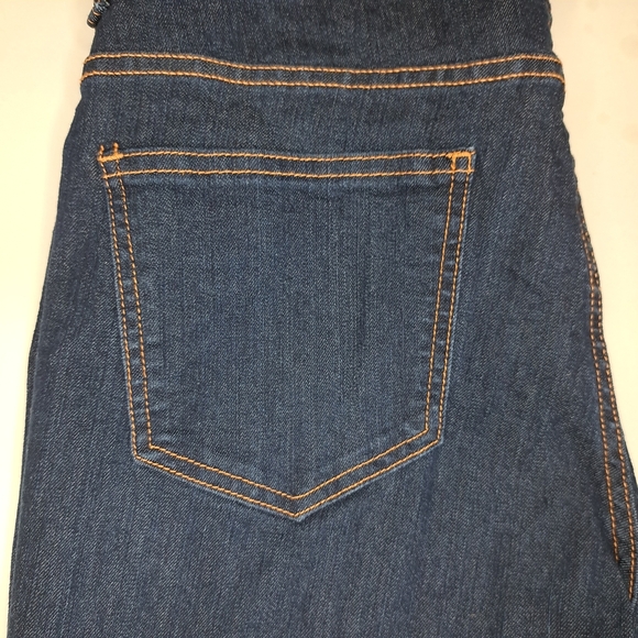 Cello Dark Blue Cuffed Capri's Women's Size 14 - Picture 6 of 7